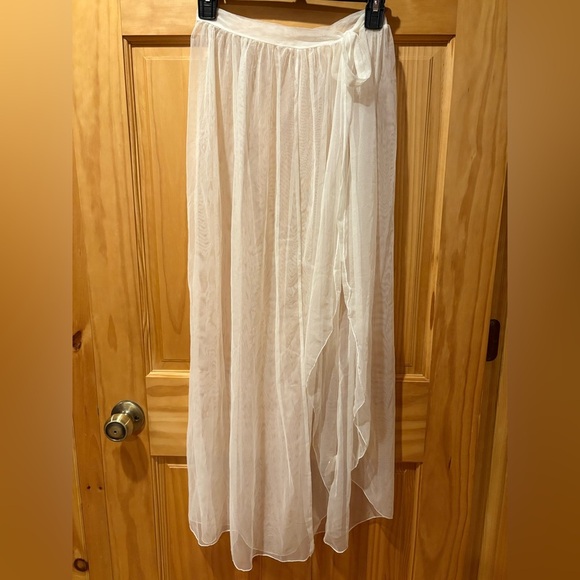 Elegant Off White Sheer Tie waist bathing suit cover up  size L - Picture 1 of 7